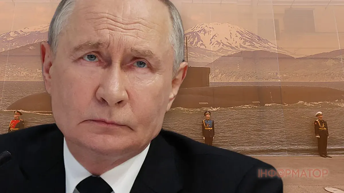 Намальована субмарина на параді: іронія експерта над російським флотом