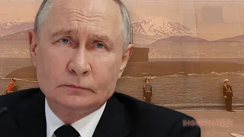 Намальована субмарина на параді: іронія експерта над російським флотом
