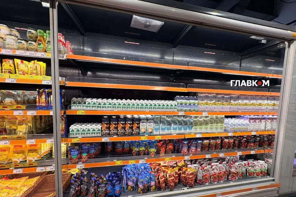 Молоко дорожчає, хліб тримає першість: як змінювалися ціни на продукти цього року