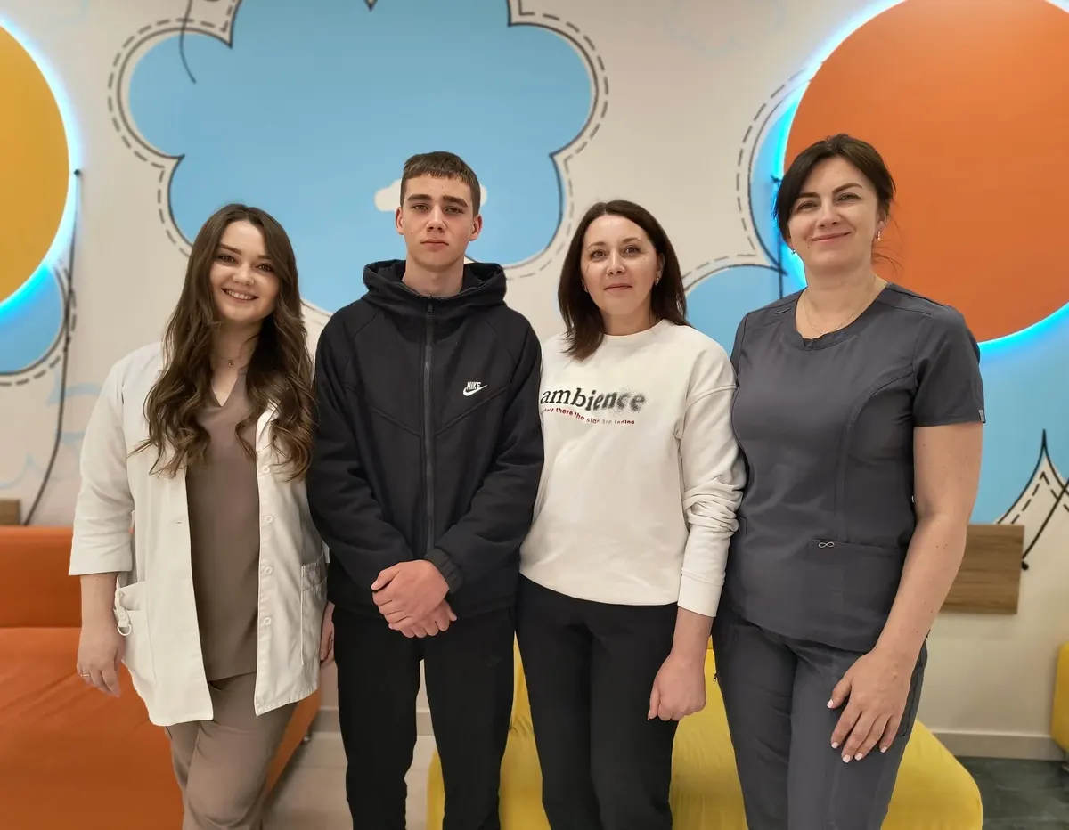 Львівські лікарі повністю відновили зір підлітку після удару дротом від болгарки