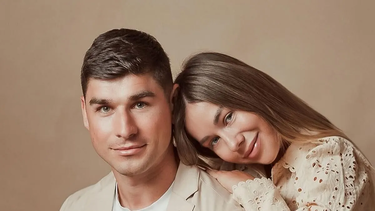 Родина Малиновського возз'єдналася в Туреччині: дружина футболіста показала відпочинок