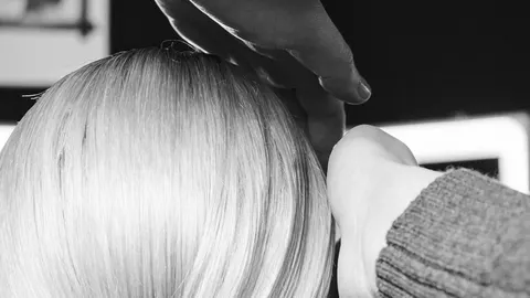 Oribe випустив еліксир Hair Alchemy Bond Building: що про нього відомо