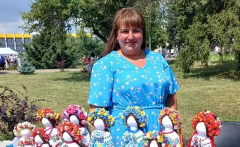 Лялька «Українка» з Черкащини вирушила до Японії: історія майстрині